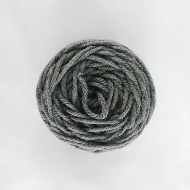 Deep Gray Rug Wool Yarn